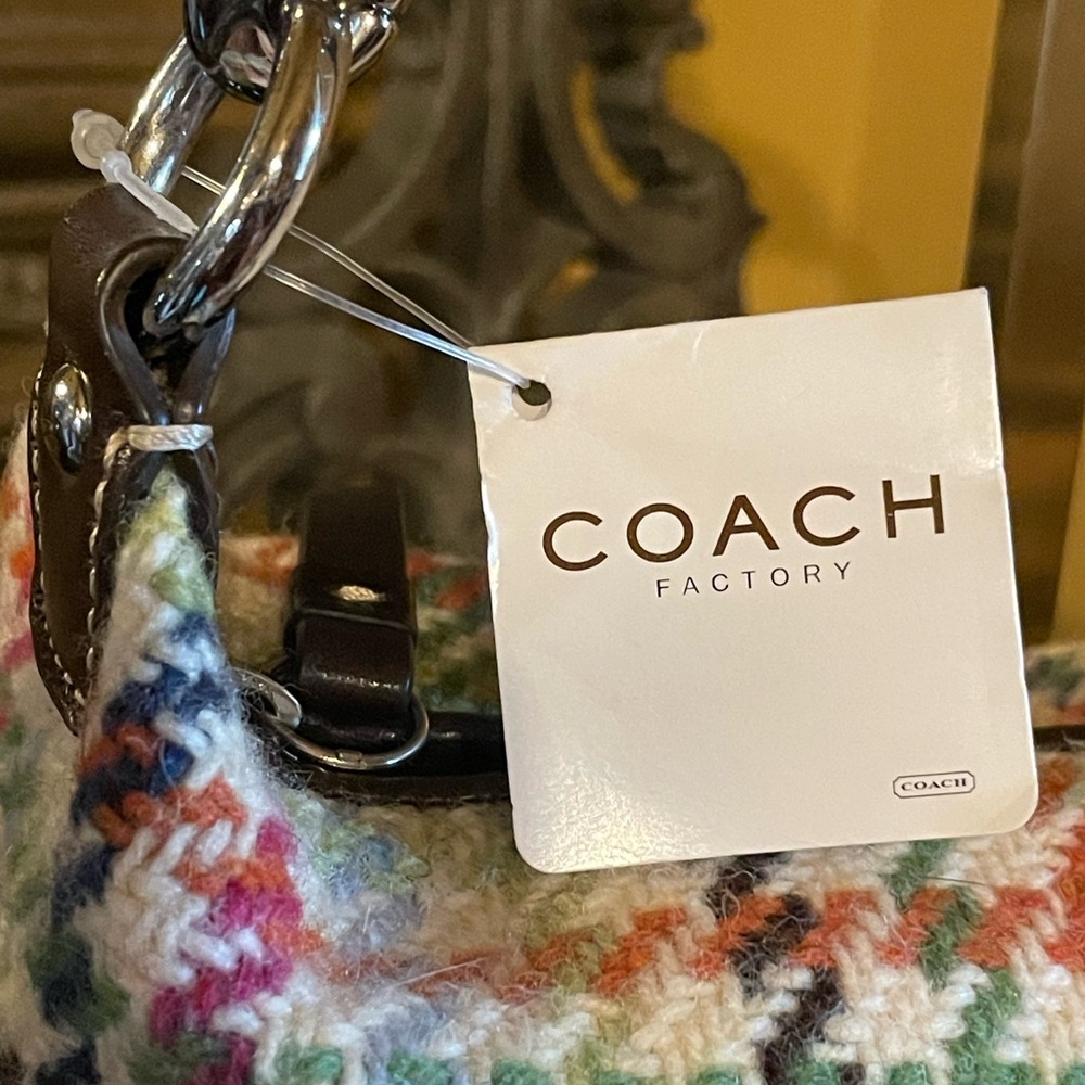 COACH NWT Hampton Tattersall Top Handle Pouchette Mini Bag W/NWOT Labubu Charm - Picture 5 of 17